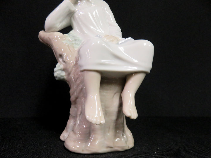 Lladró Figurine