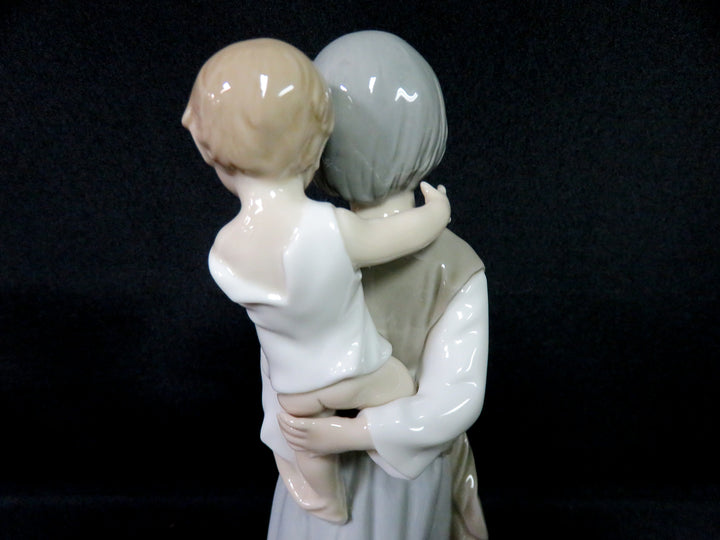 Lladró Figurine