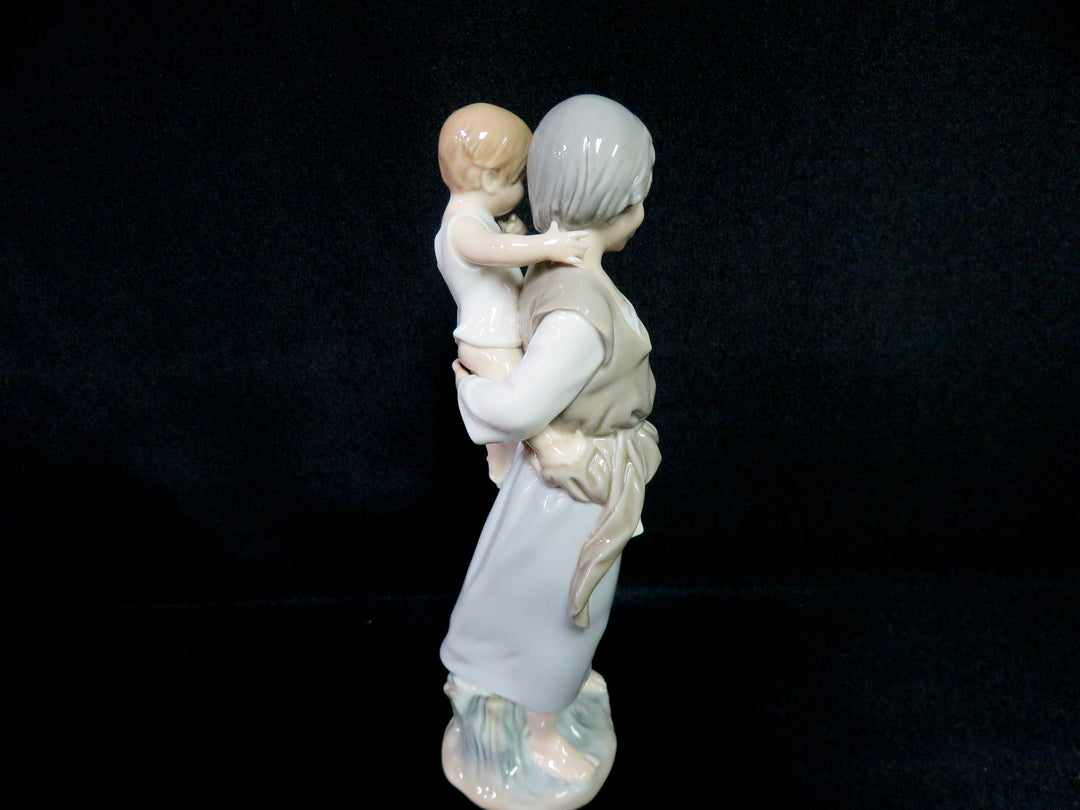 Lladró Figurine