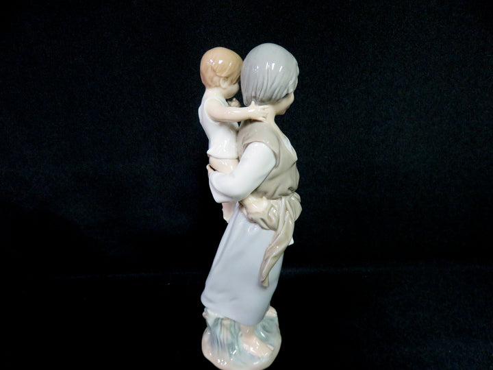 Lladró Figurine