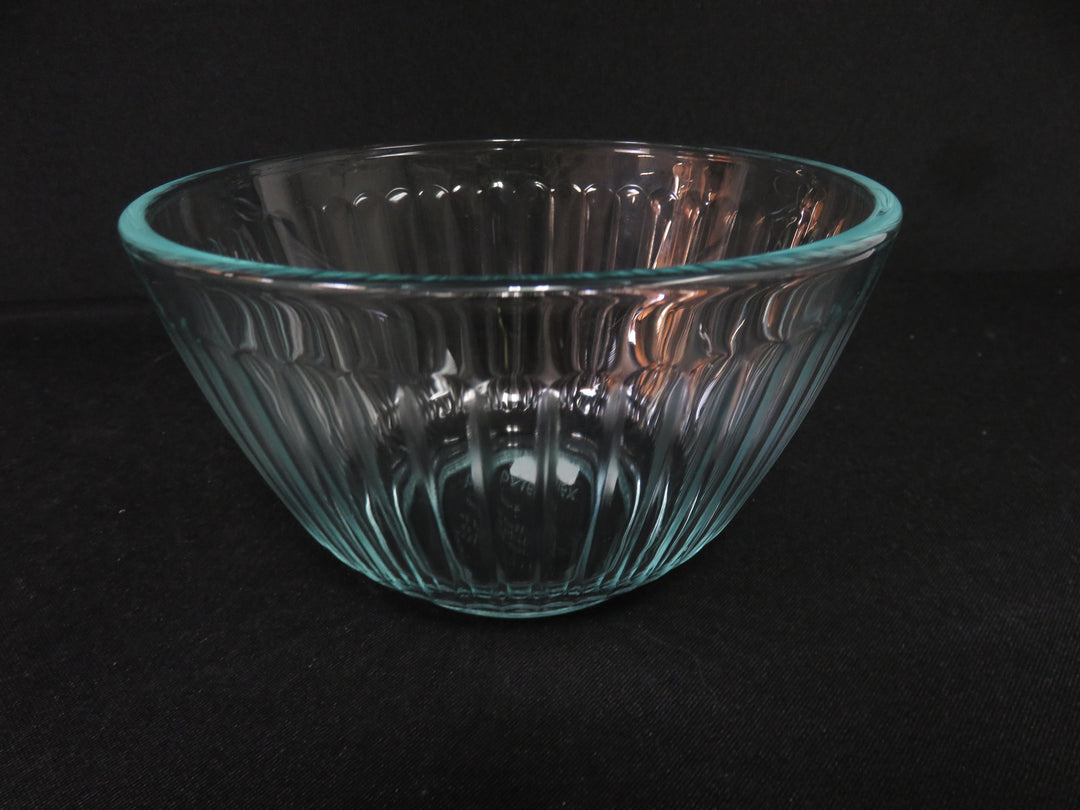 Pyrex Mixing Bowl Set