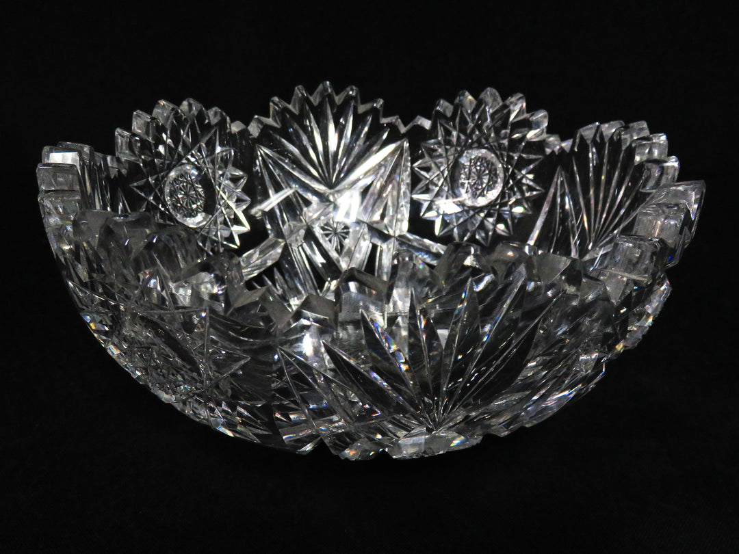 Peaked Sawtooth Edge Bowl