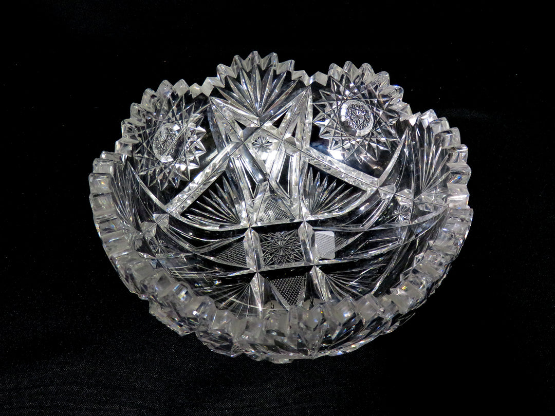 Peaked Sawtooth Edge Bowl