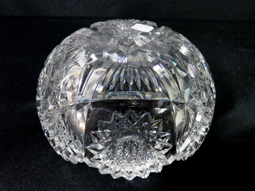 Peaked Sawtooth Edge Bowl