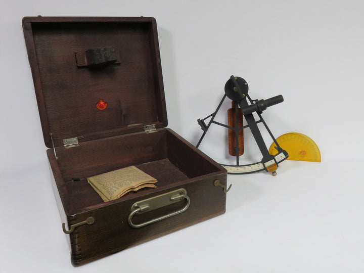 Sextant