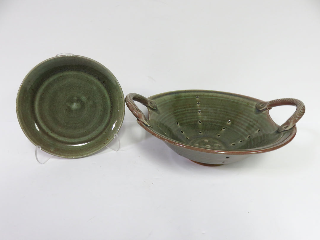 Berry Bowl & Underplate