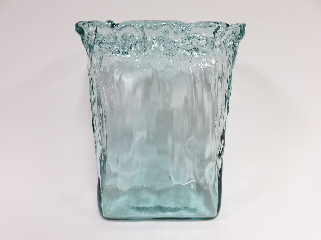 Aveo Vase