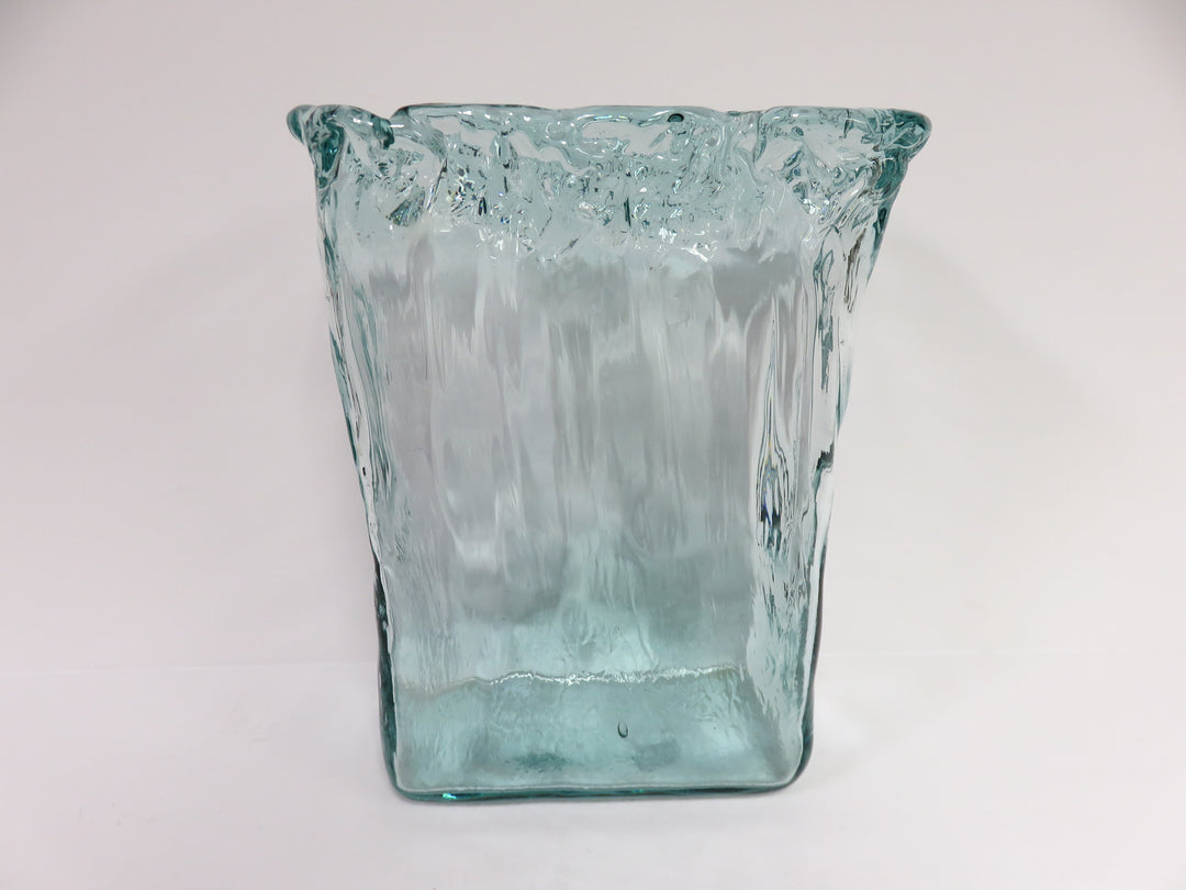 Aveo Vase