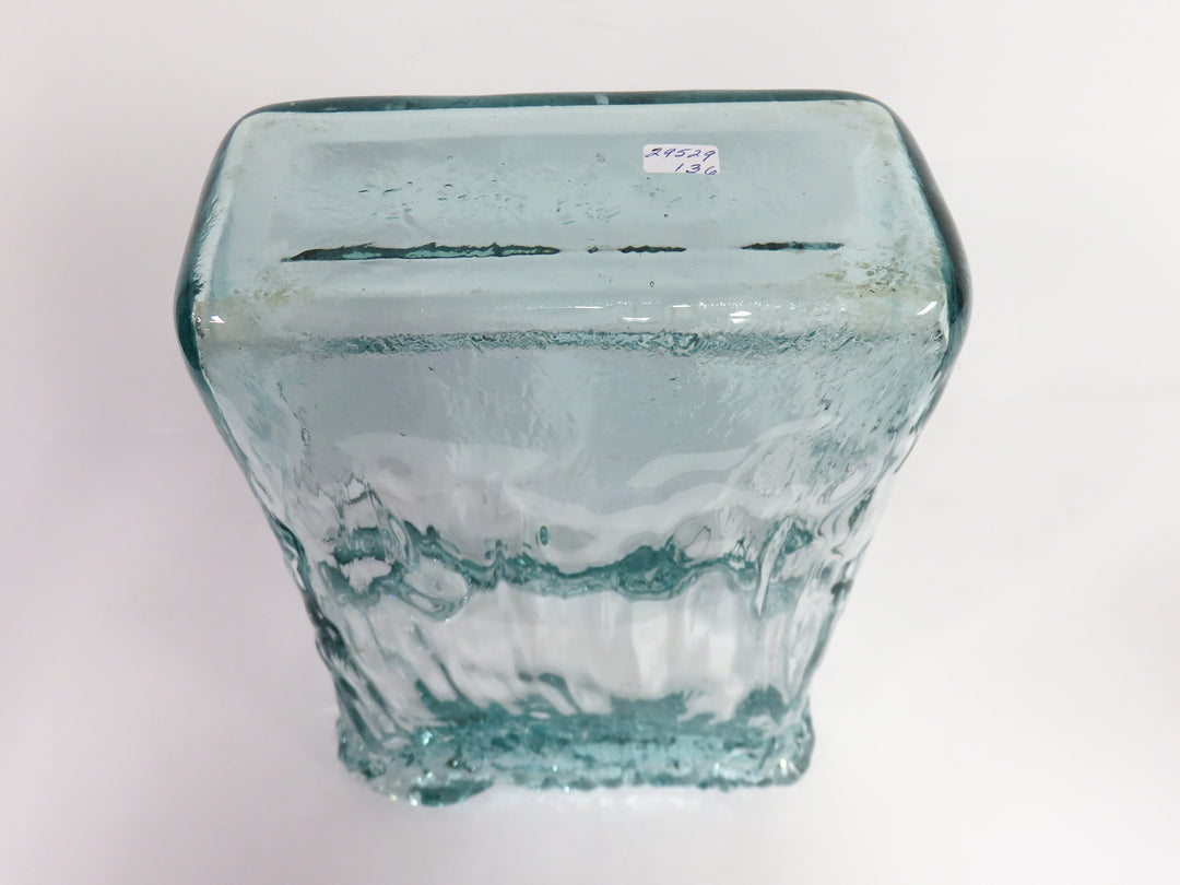 Aveo Vase