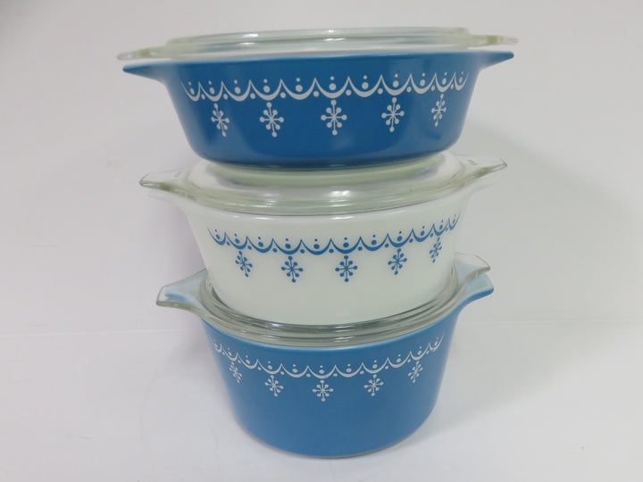 PYREX Snowflake Garland Casserole Set
