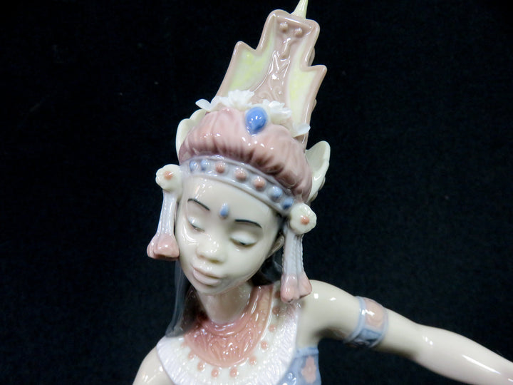 Lladró Figurine
