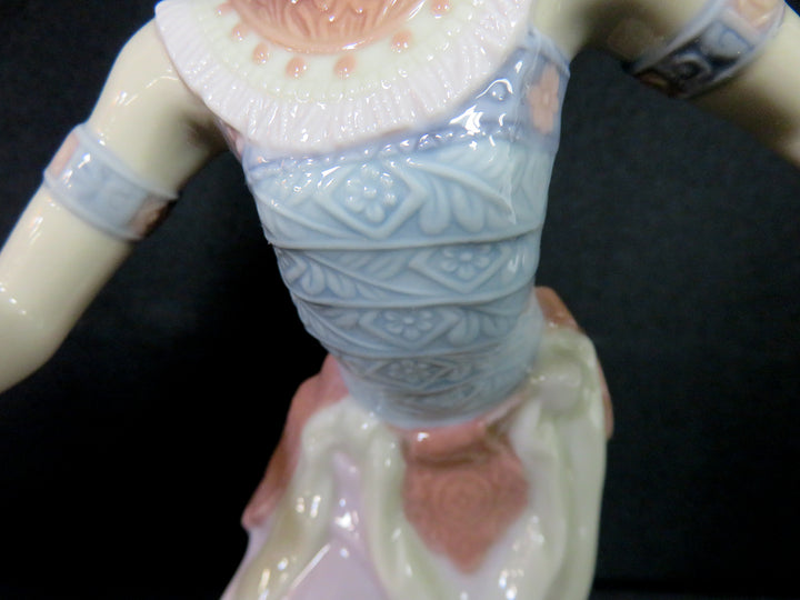 Lladró Figurine