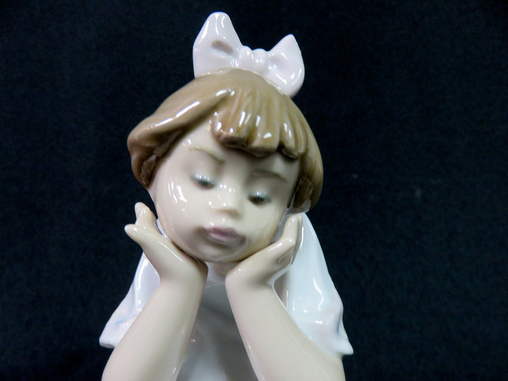 Lladró Figurine