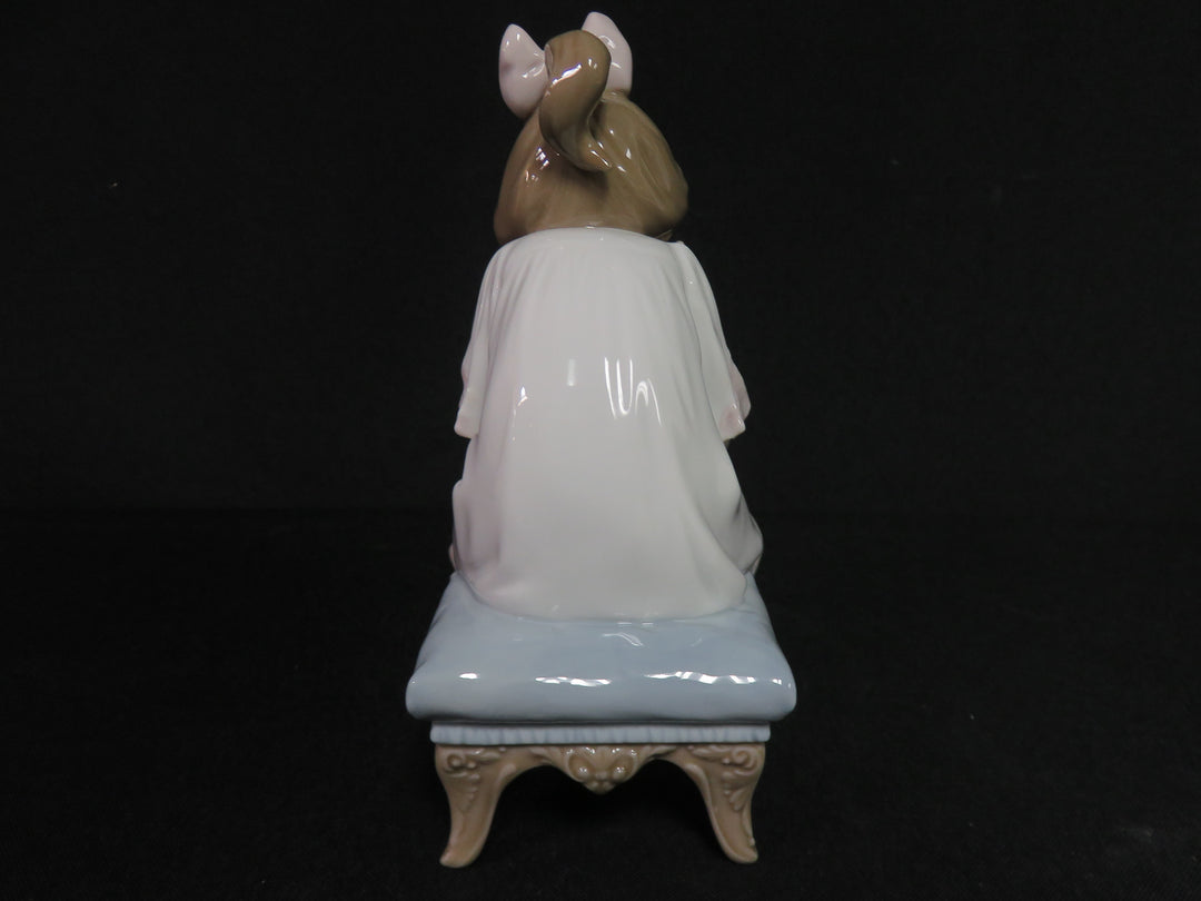Lladró Figurine