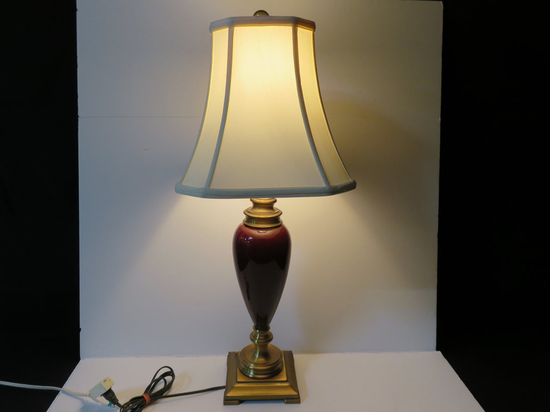 Urn Shaped Accent Lamp