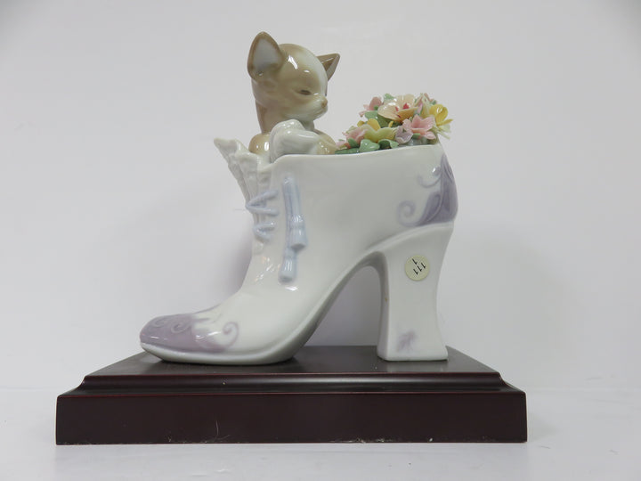 Lladró Kitten Figurine