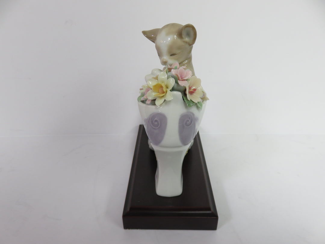 Lladró Kitten Figurine