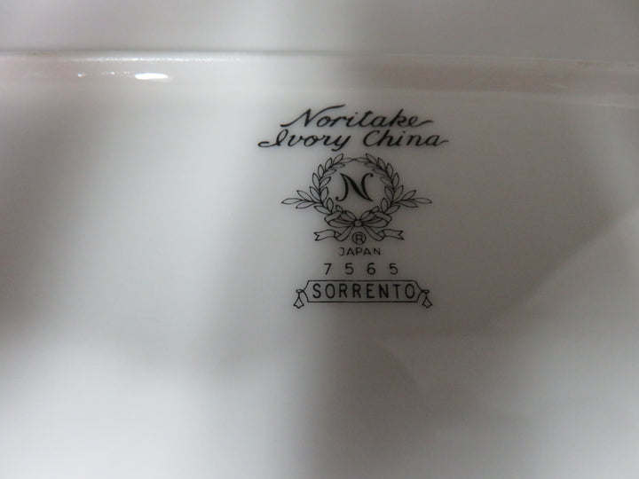 Noritake Sorento China Set