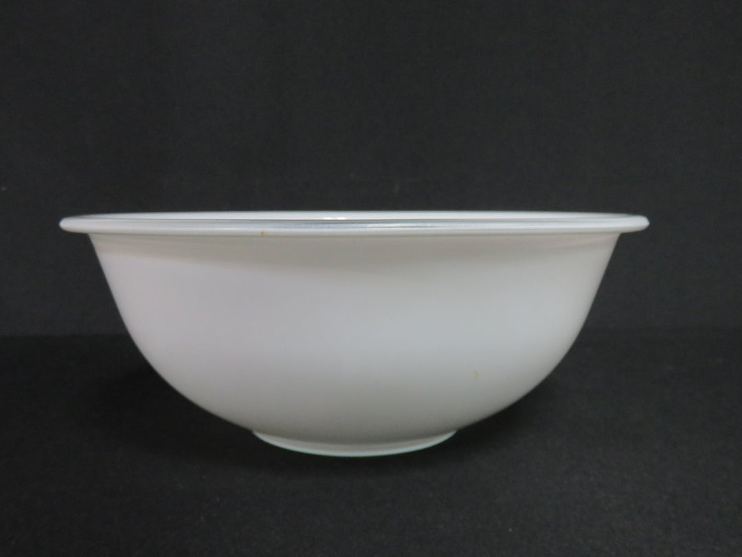 PYREX White Mixing Bowl