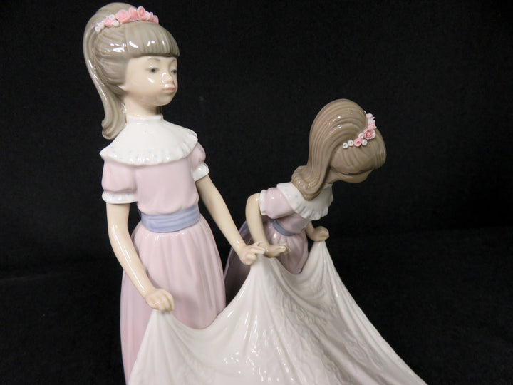 Lladró "Here Comes the Bride" Figurine