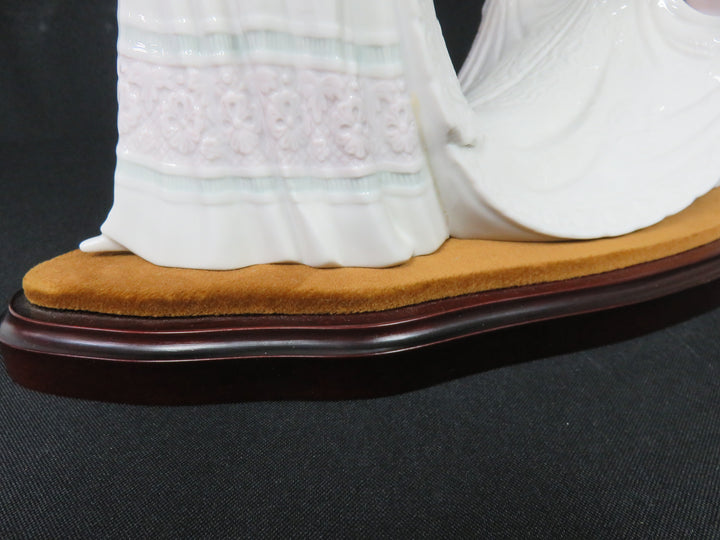 Lladró "Here Comes the Bride" Figurine