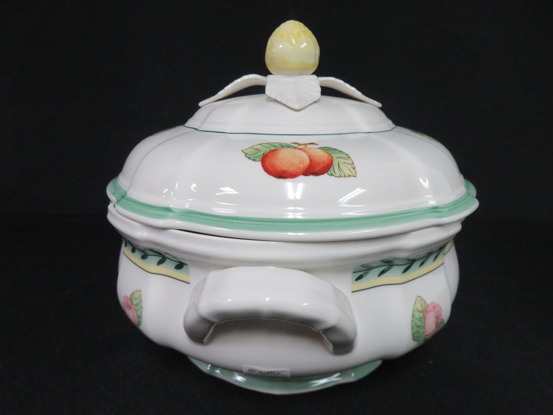 Villeroy & Boch Covered Vegetable Bowl