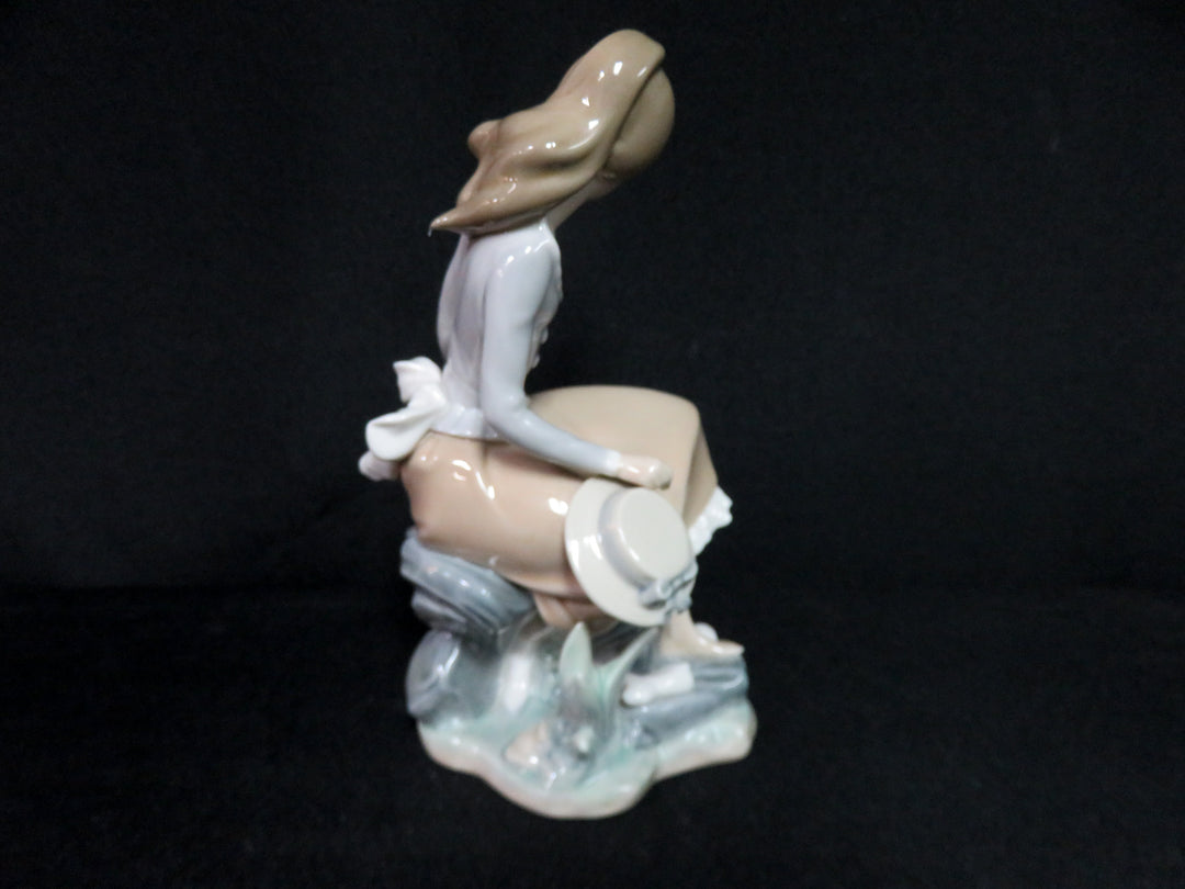 Lladró Figurine