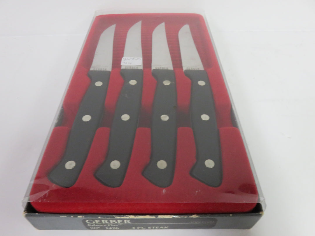 Set of Steak Knives