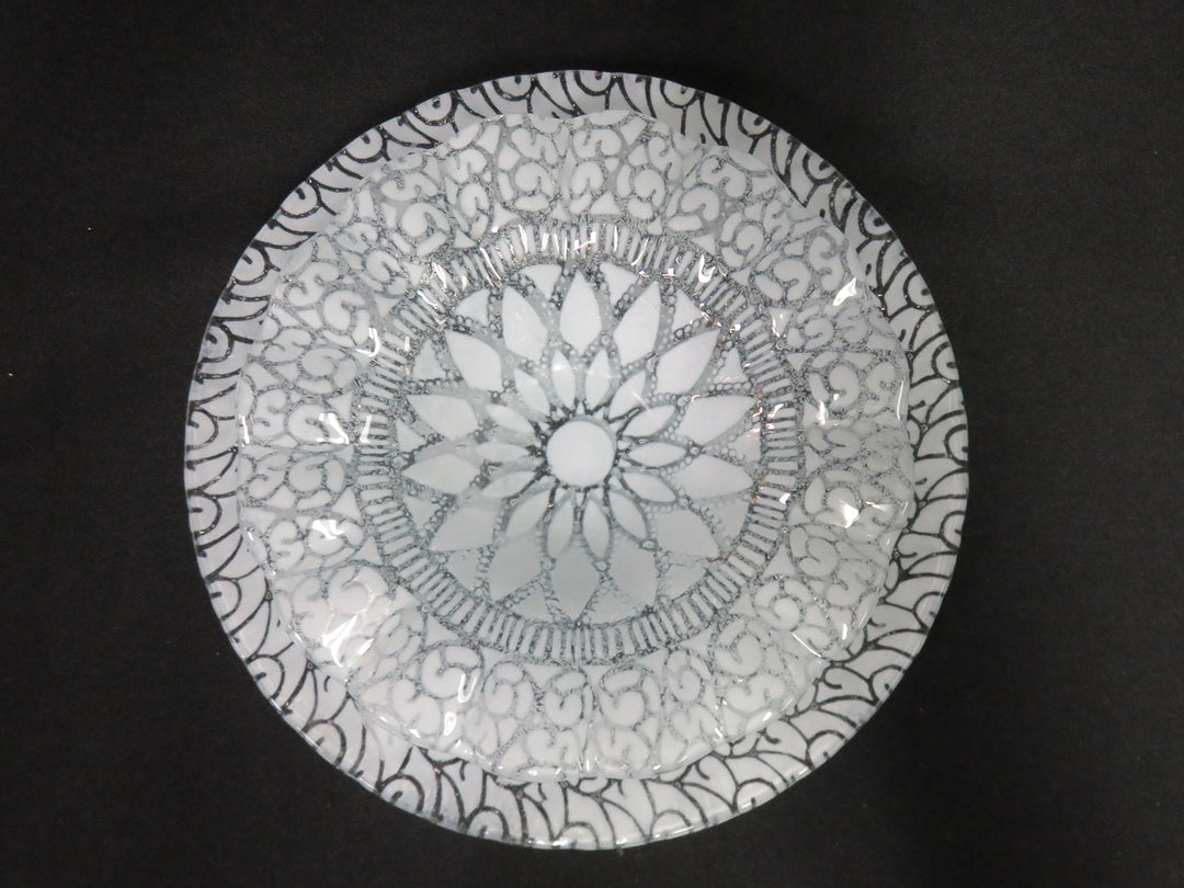 Ruffled Dish and Bowl