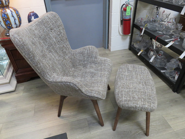 Stilnovo Contemporary Chair & Ottoman