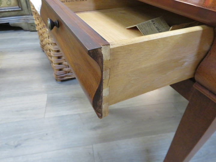 Hekman Cherry End Table