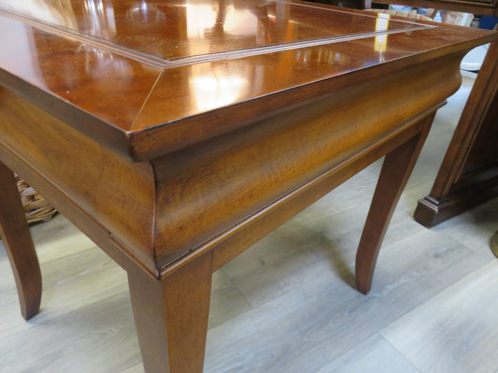 Hekman Cherry End Table