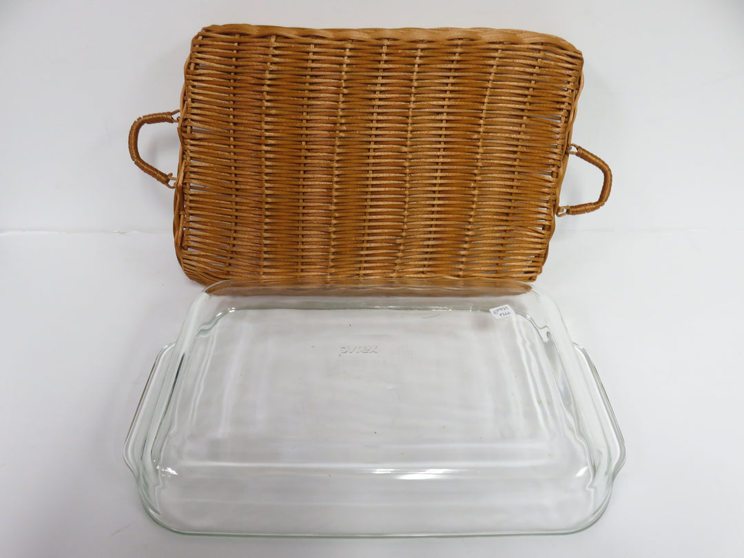 Pyrex Casserole with Basket