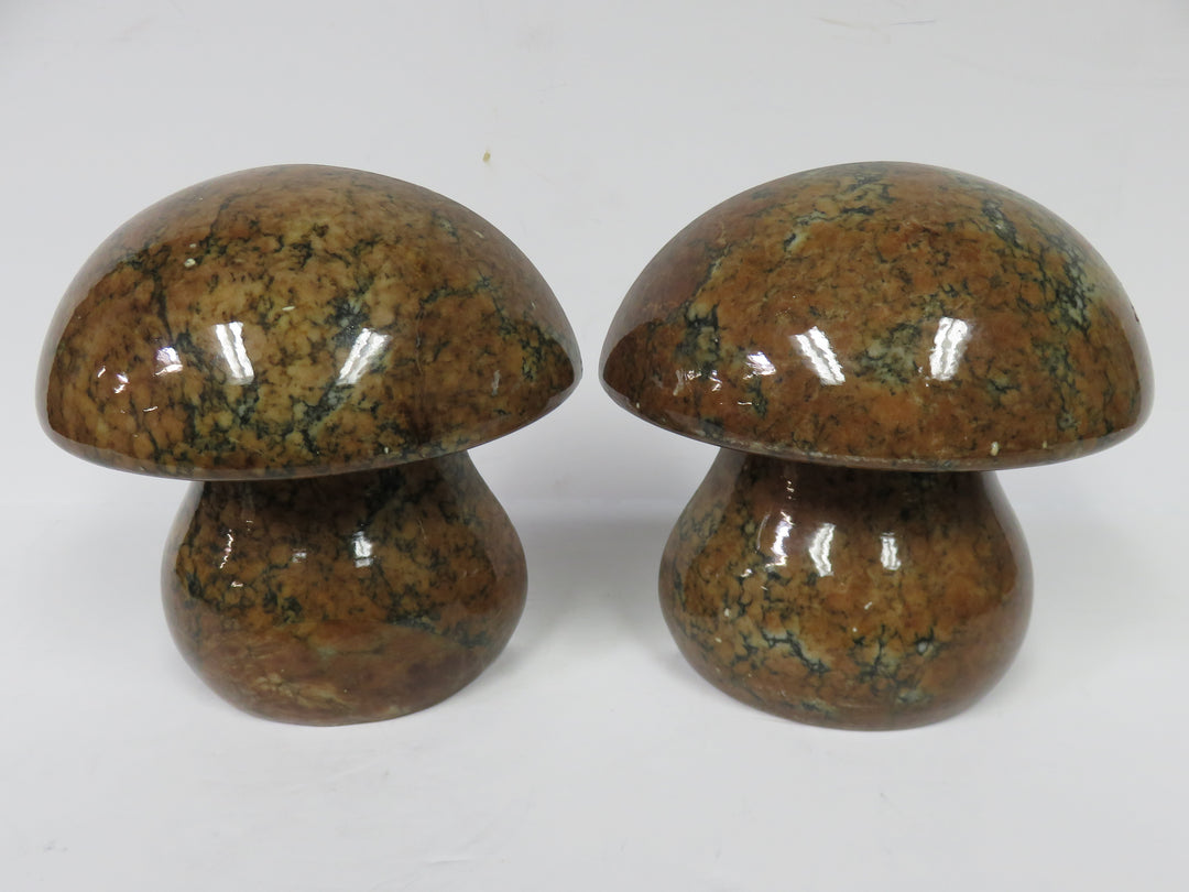 MCM Mushroon Bookends