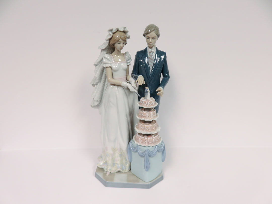 Lladró Wedding Figurine