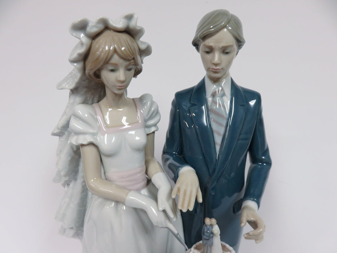 Lladró Wedding Figurine