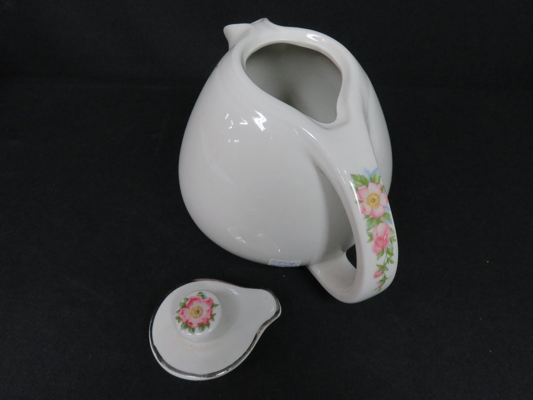 Hall's Soft White Teapot