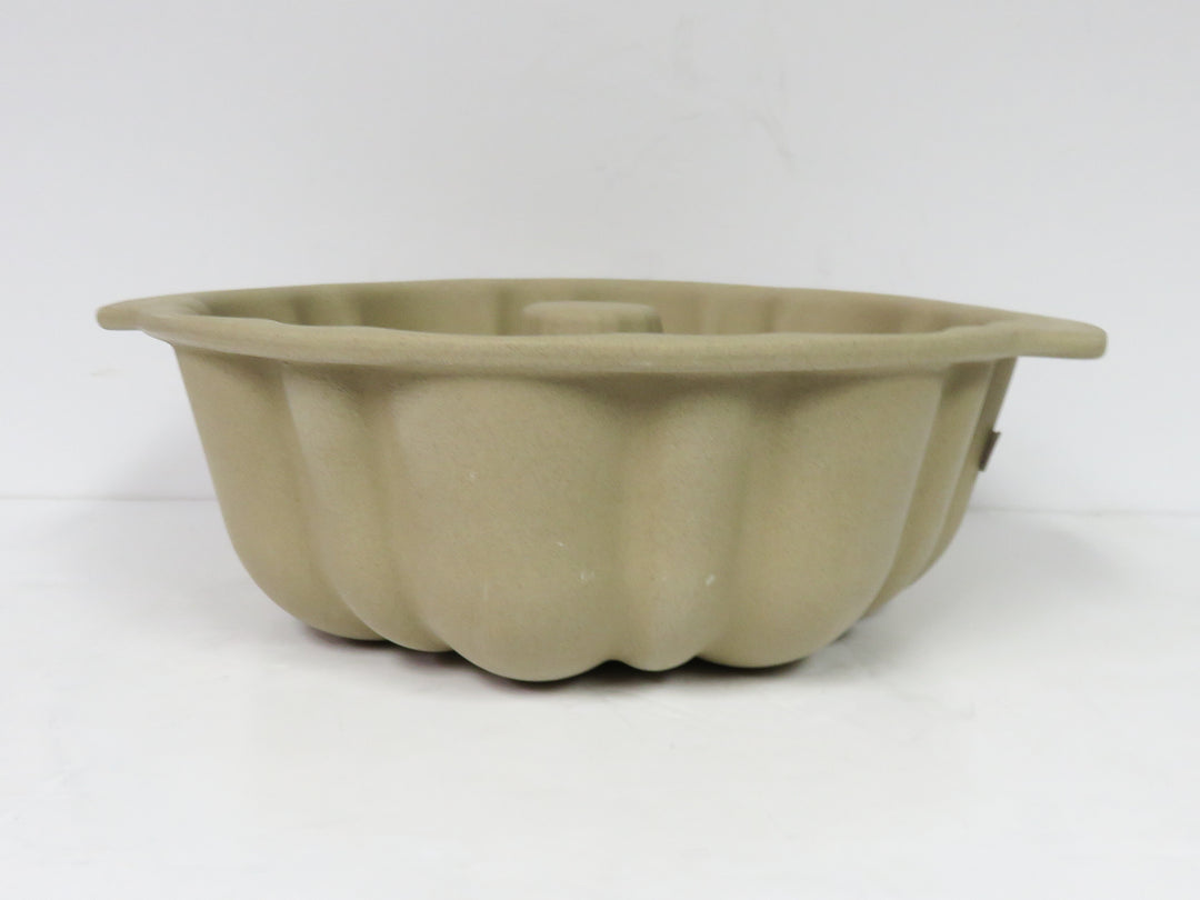 Pampered Chef Bundt Pan