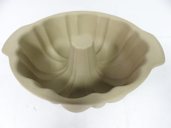 Pampered Chef Bundt Pan