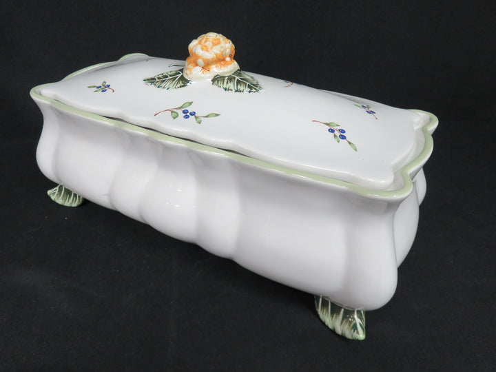 "Vintage Garden" Covered Dish