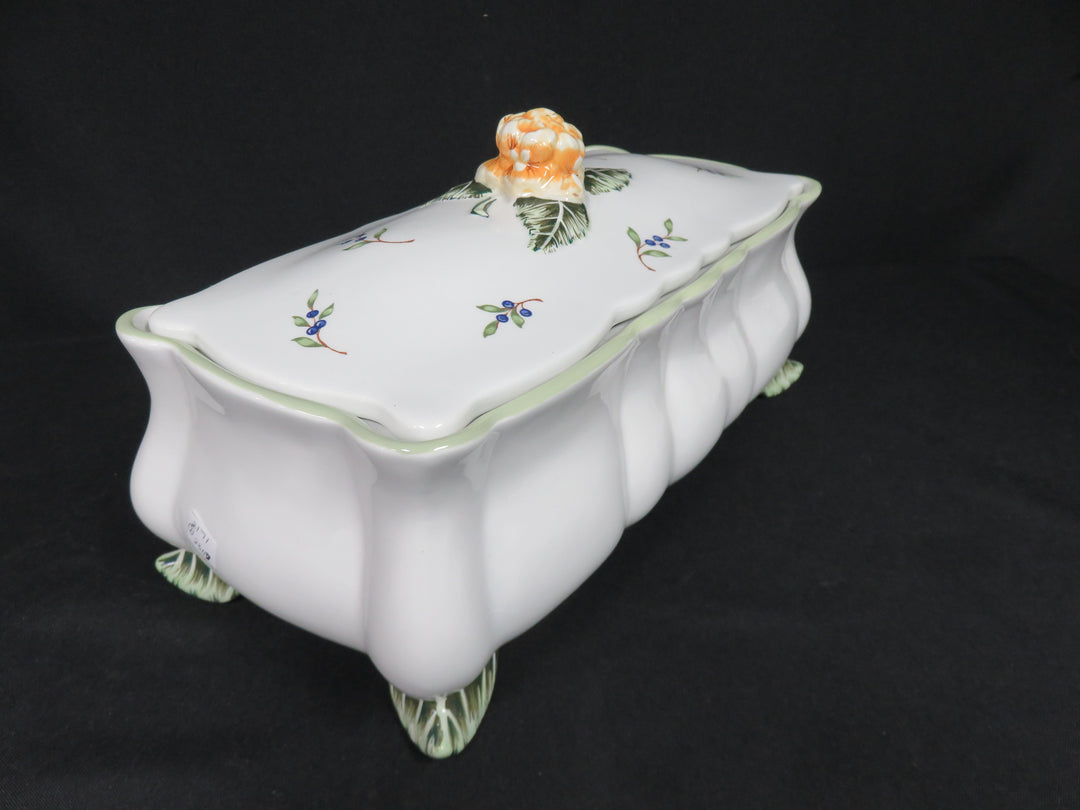 "Vintage Garden" Covered Dish