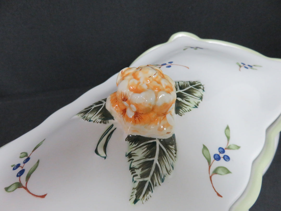"Vintage Garden" Covered Dish