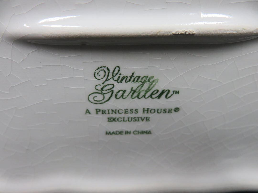 "Vintage Garden" Covered Dish