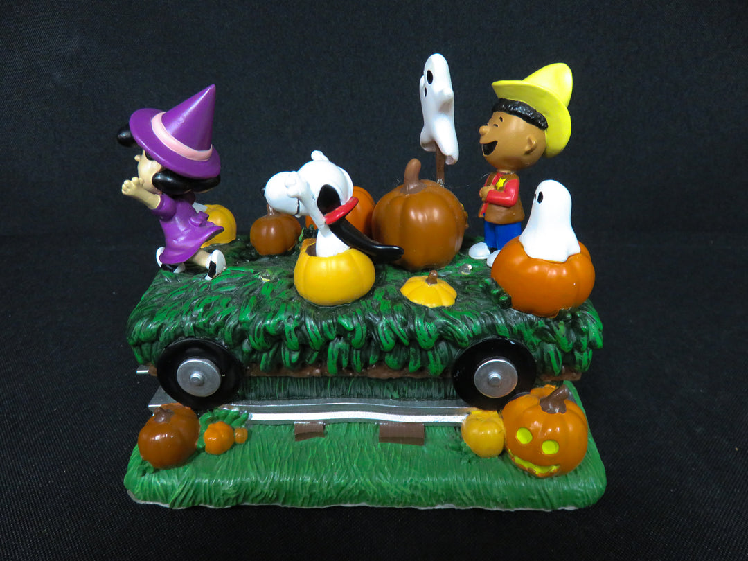 Peanuts Halloween Train Car