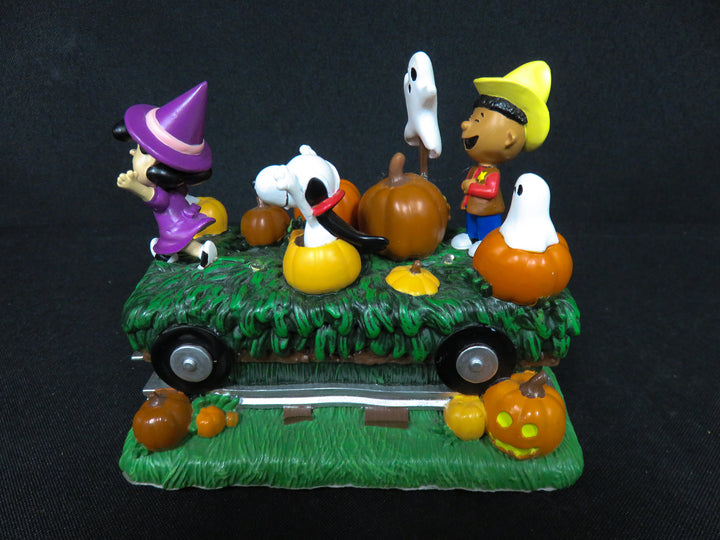 Peanuts Halloween Train Car