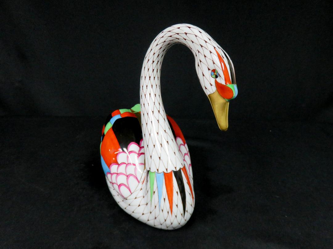 Hollohaza Swan Figurine