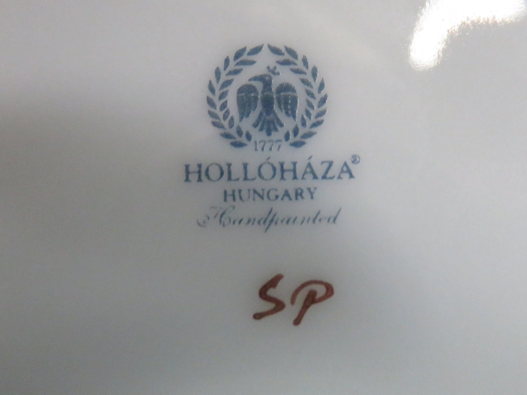 Hollohaza Swan Figurine