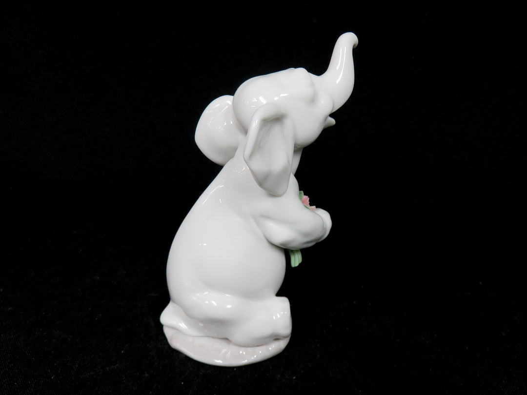 Lladró  Elephant Figurine