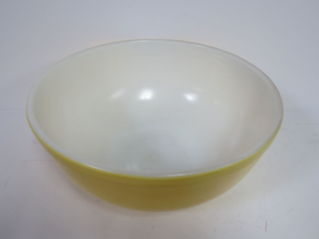 Pyrex Large Mixing Bowl