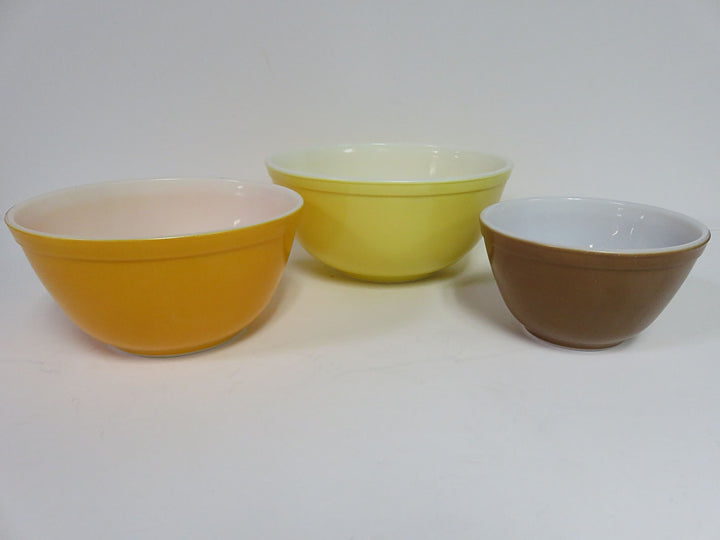 Pyrex Mixing Bowl Set